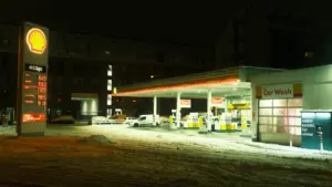 Kad brauciens uz lētāku degvielas staciju tiešām atmaksājas