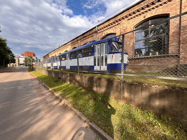 Rīga 23. augustā: pirms brauciena pārbaudiet sabiedriskā transporta reisus