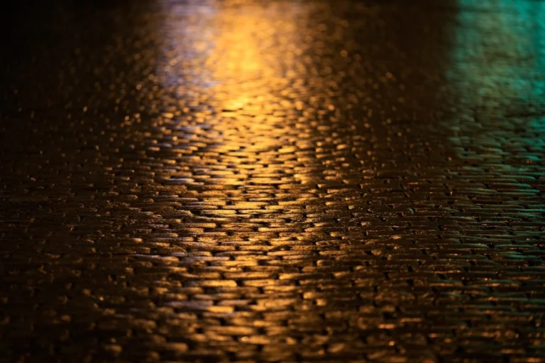Rīgā 27. augusta vakarā: pastaiga un lietus rezerves plāns