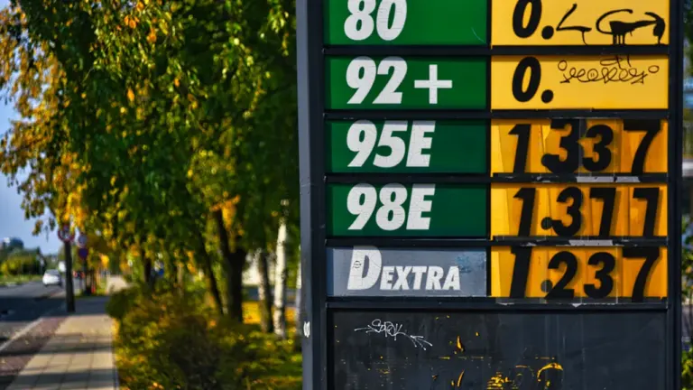Degvielas izmaksas Latvijā: aprēķini cenu visam maršrutam